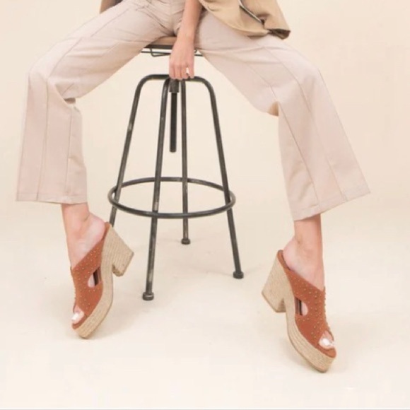 Miim “Ada” Studded Notch Platform Heels - Picture 1 of 12